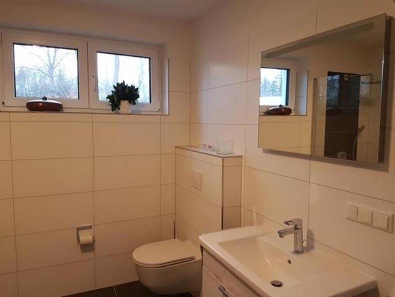Darsser Strandgut - Haus Ahrenshooper Holz Exterior foto
